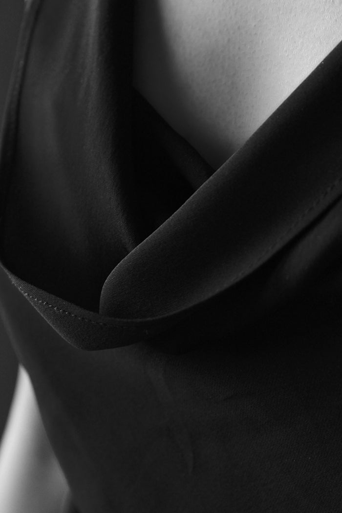 Veilwisp Silk Dress – 100% Pure Silk Backless Nightfall Silhouette